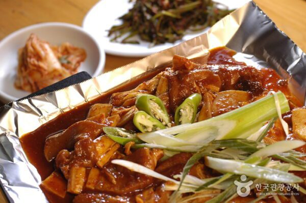 锦富理餐厅 (Jǐn fù lǐ cāntīng)(굼부리식당)
