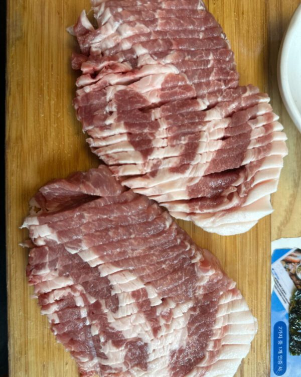 SinuSeong Black Pig (SinuSeong Black Pig)(신우성흑돼지) - Image 2