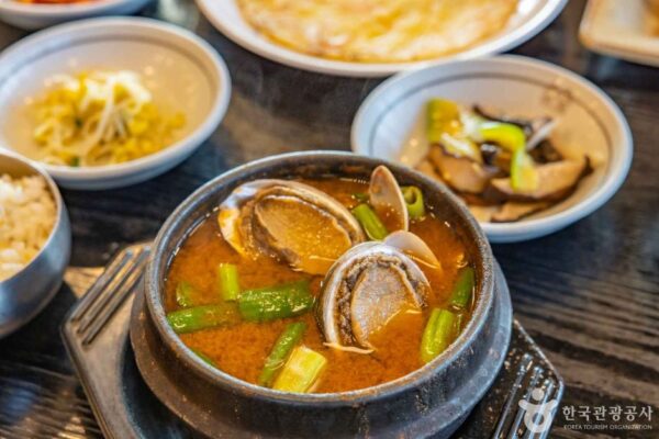 三多海鲜锅（三多海鲜锅）(삼다해물뚝배기) - 图片 9