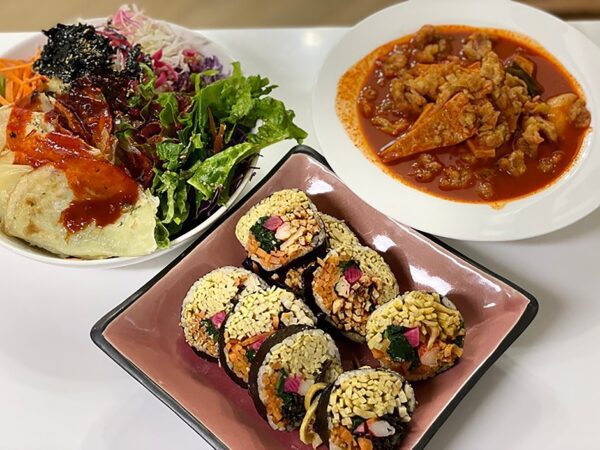 刺狗妈妈김밥 (刺狗妈妈 sushi roll)(가시어멍김밥)