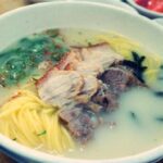 拾石面馆 (Shí shí miànguǎn) (Picking Stone Noodle House)(담돌국수)