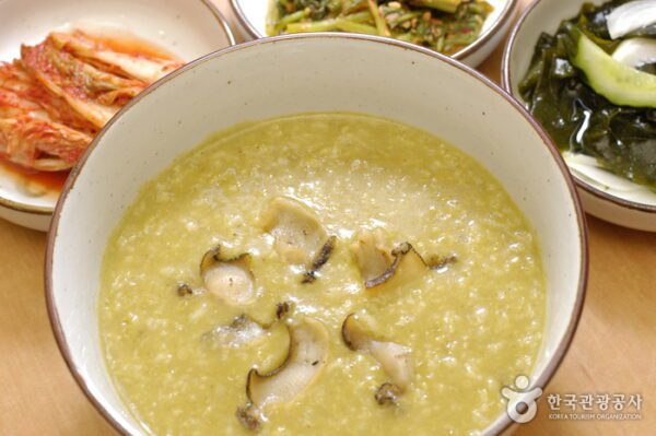 Saengwonjeonbok (Fresh Abalone)(생원전복)