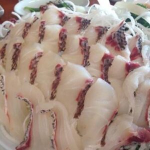 鲜活海鲜店 (Xianhuo hǎixiān diàn)(용출횟집)