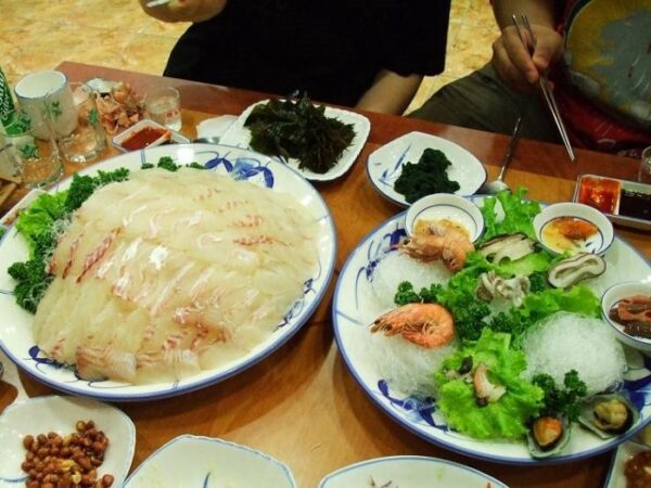 Udobabsang (Udo Meal Table)(우도밥상)