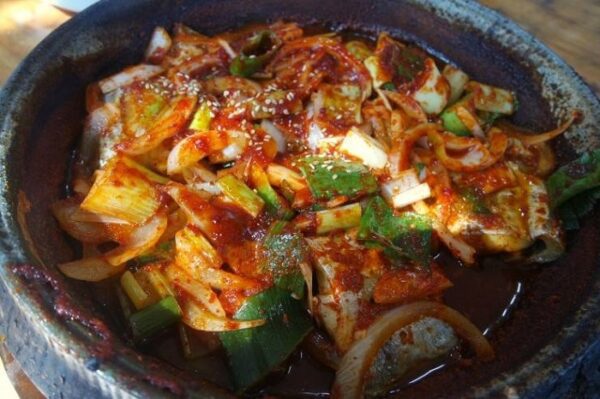 Yurine Shikdang (Glass House Restaurant)(유리네식당)
