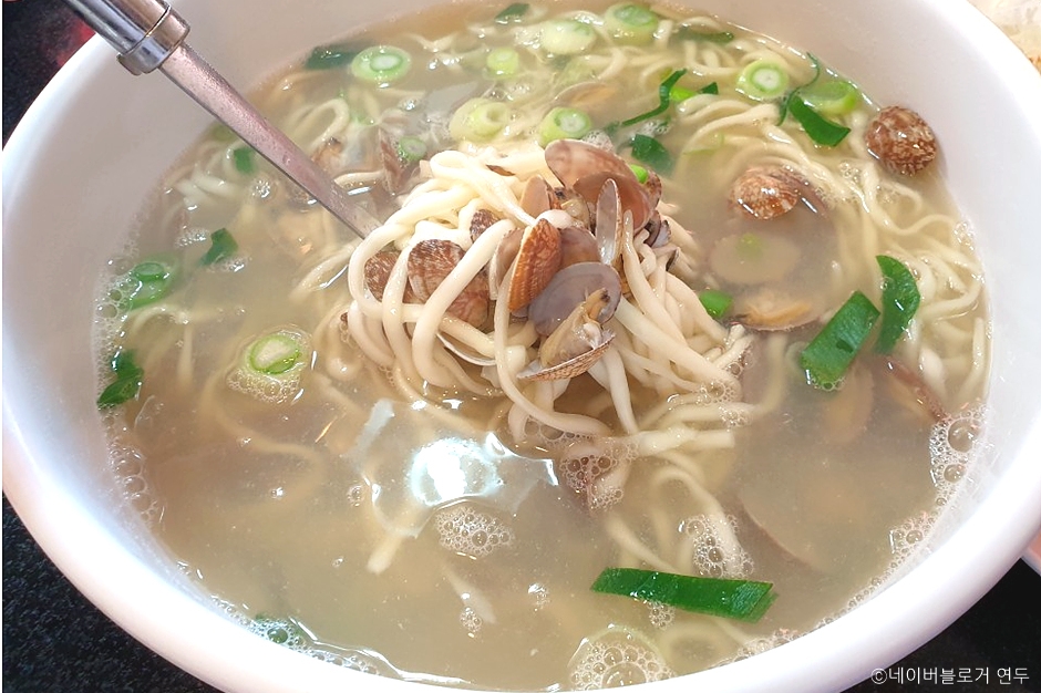 늘봄해물찜&손칼국수 답십리본점