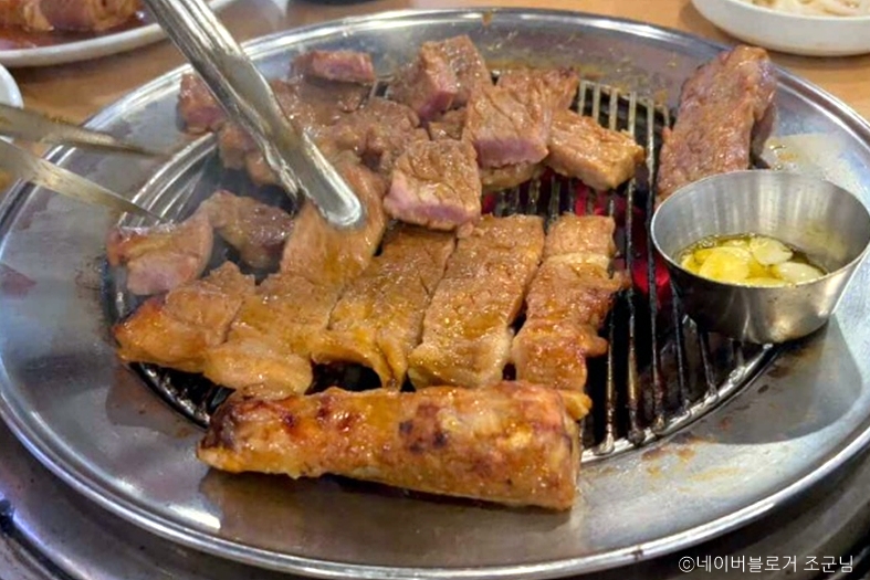 흥부골숯불돼지왕갈비