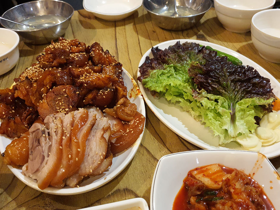 창신동매운족발 본점