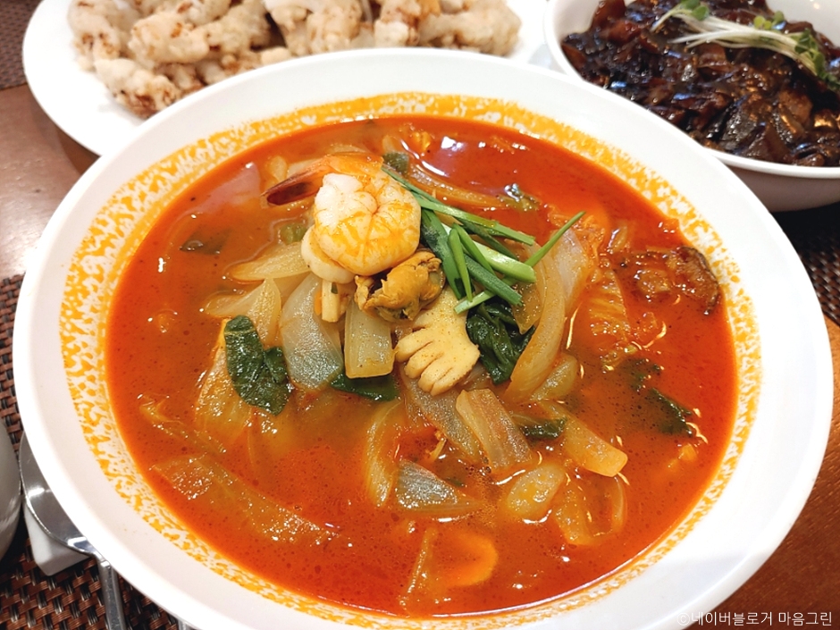 차이나플레인 서울숲점